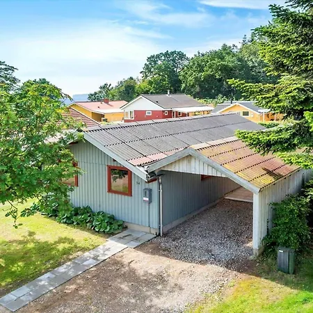 Sj260-bjert-binderup-strandpark-34 Nyaraló